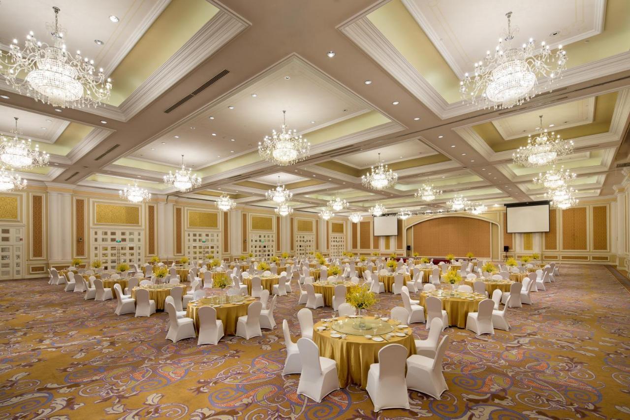Crowne Plaza Ocean Spring Resort By Ihg Jimo Exteriör bild
